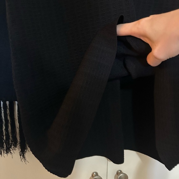 Zara Textured Knit Fringe Tunic Black Women S V-Neck Casual Top Blogger’s Fave - Picture 8 of 12